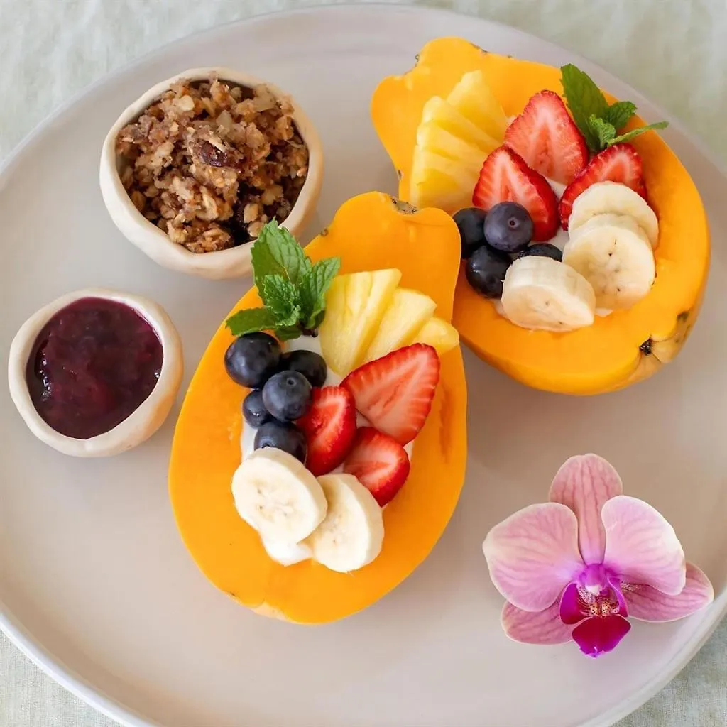 The Ulu Suite - Timeless Elegance, Free Breakfast! Wailuku Bed & Breakfast