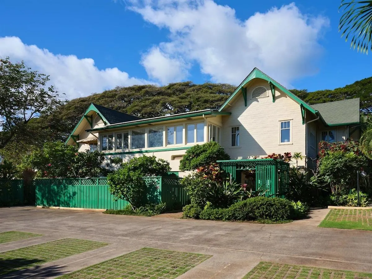 Bed & Breakfast The Ulu Suite - Timeless Elegance, Free Breakfast! Wailuku United States