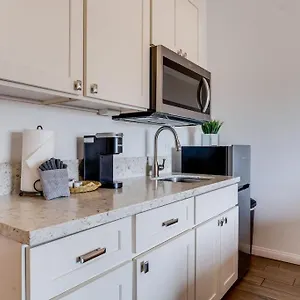 Unit 2 Maui Ohana Modern Wailuku