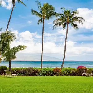 Maui Oceanfront Haven: Beachside Retreat With Turtle & Whale Watching Wailuku