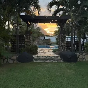 Robbins Estate Wailuku